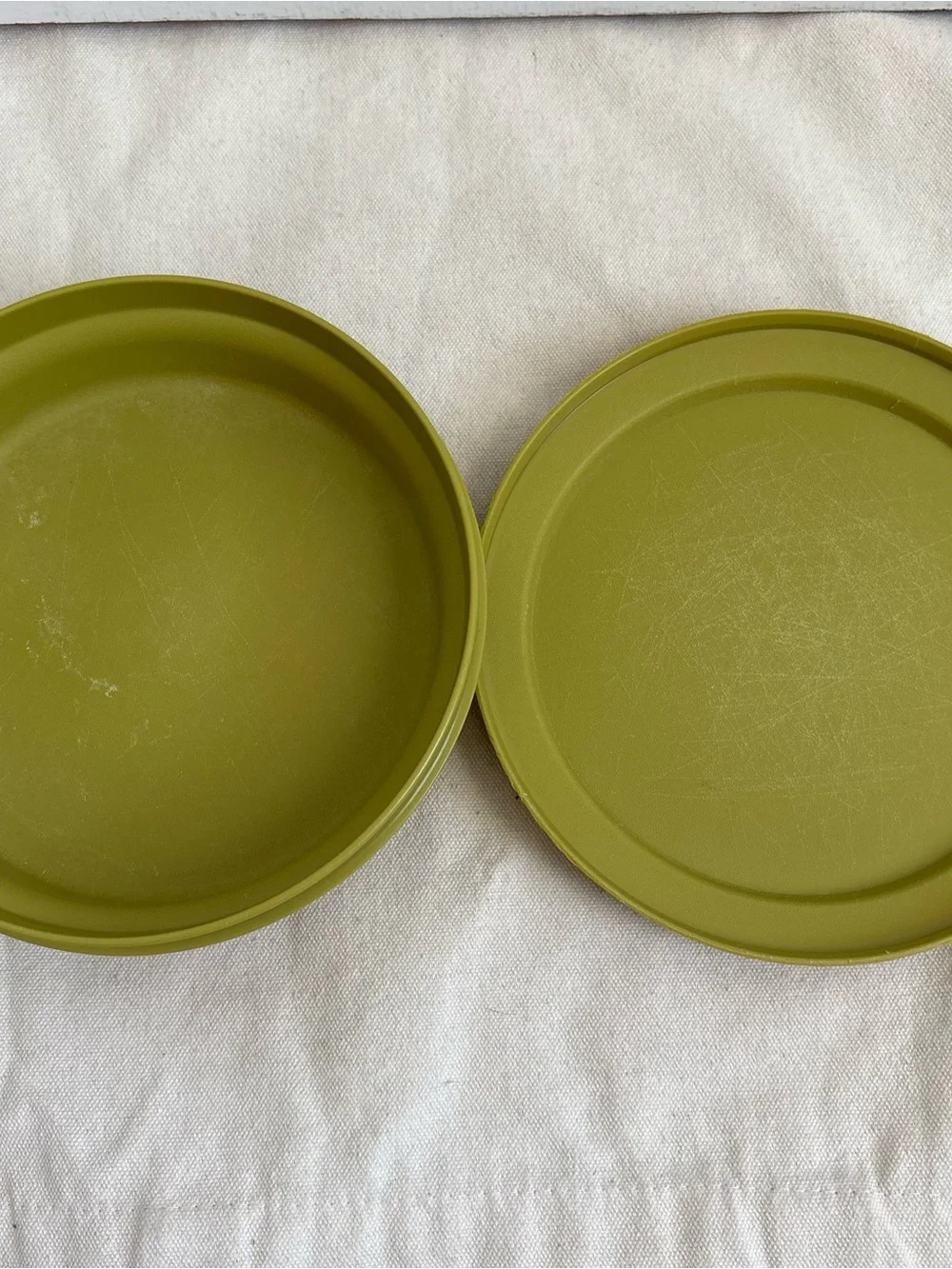 Vintage Tupperware Green Round Food Storage Container Snap Lid